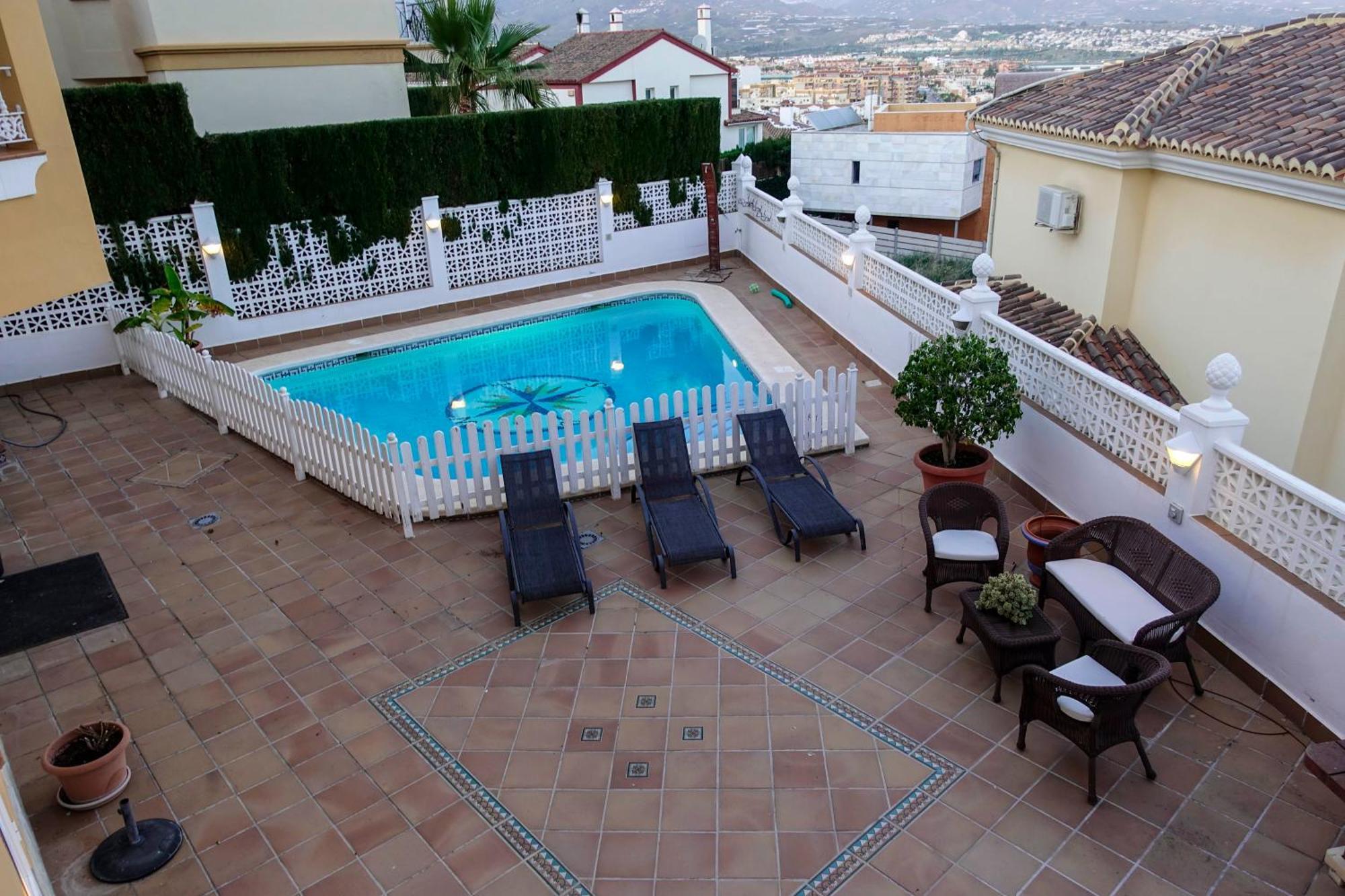 Villa Borja Torre Del Mar Exterior foto