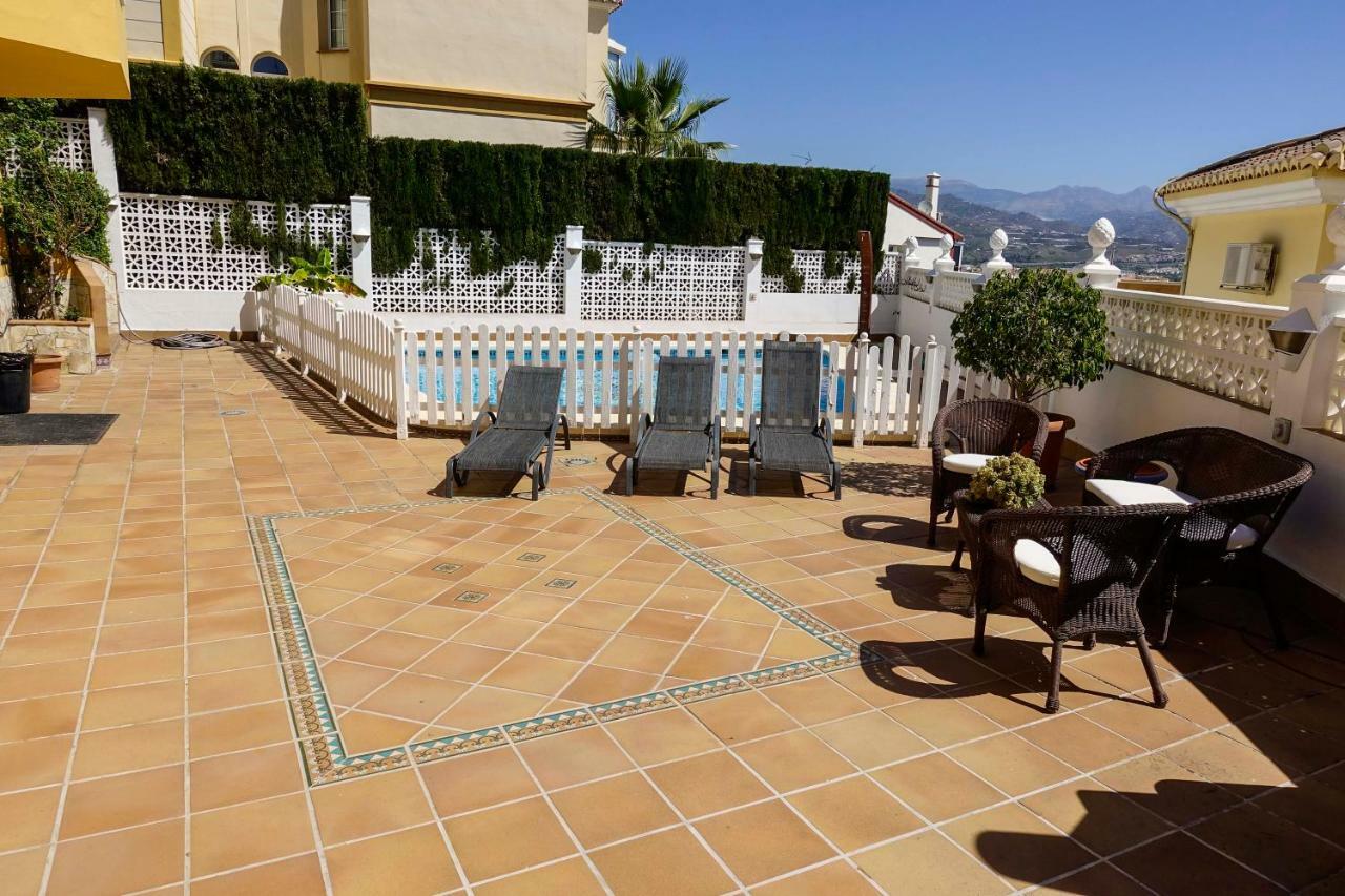 Villa Borja Torre Del Mar Exterior foto